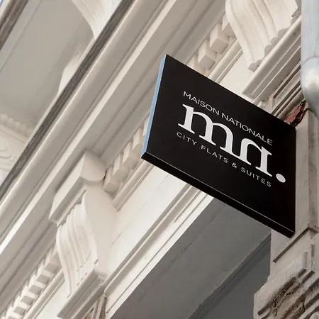 Maison Nationale Flats & 5*