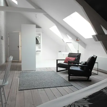 Bed & Breakfast Maison Nationale Flats & 5*